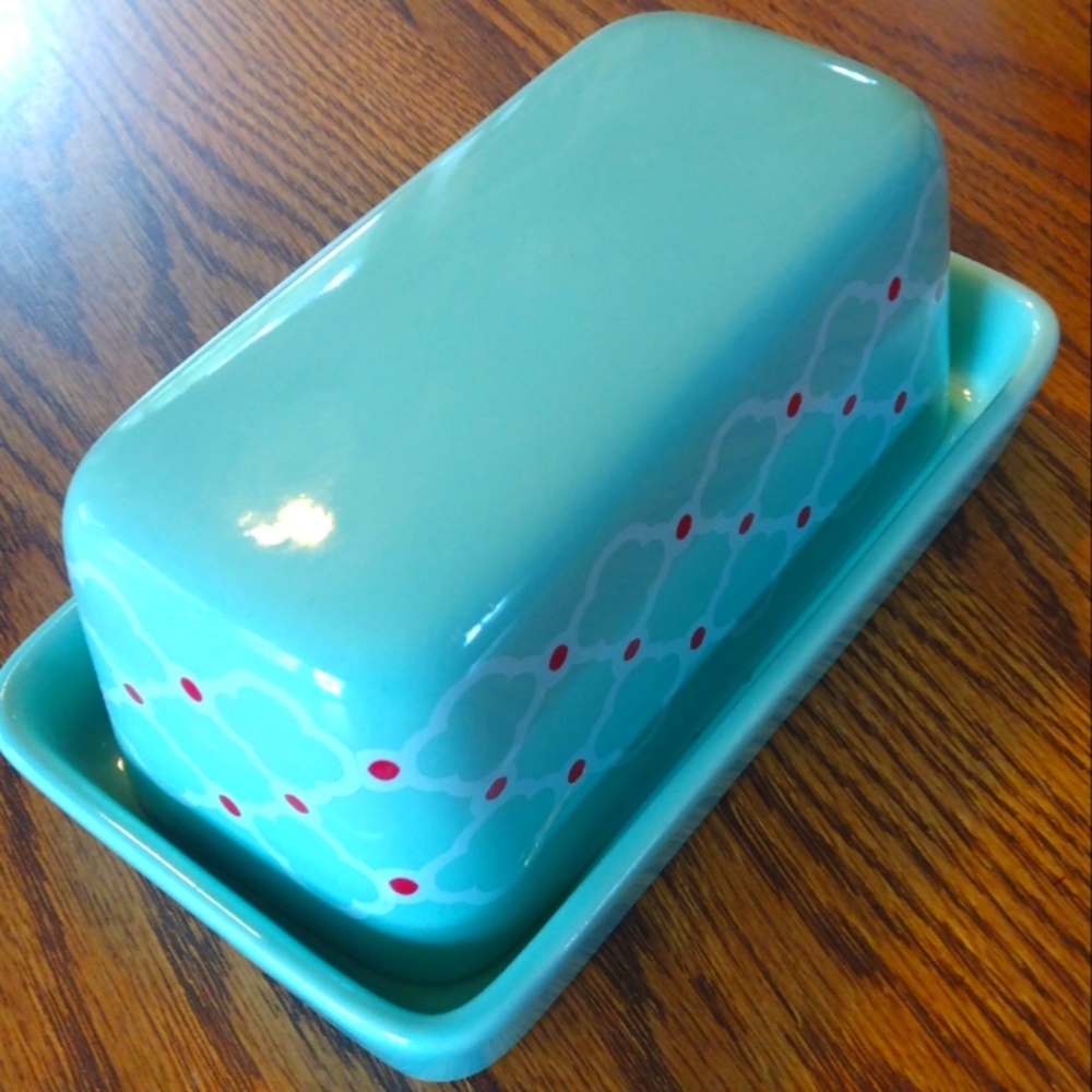 Butter dish